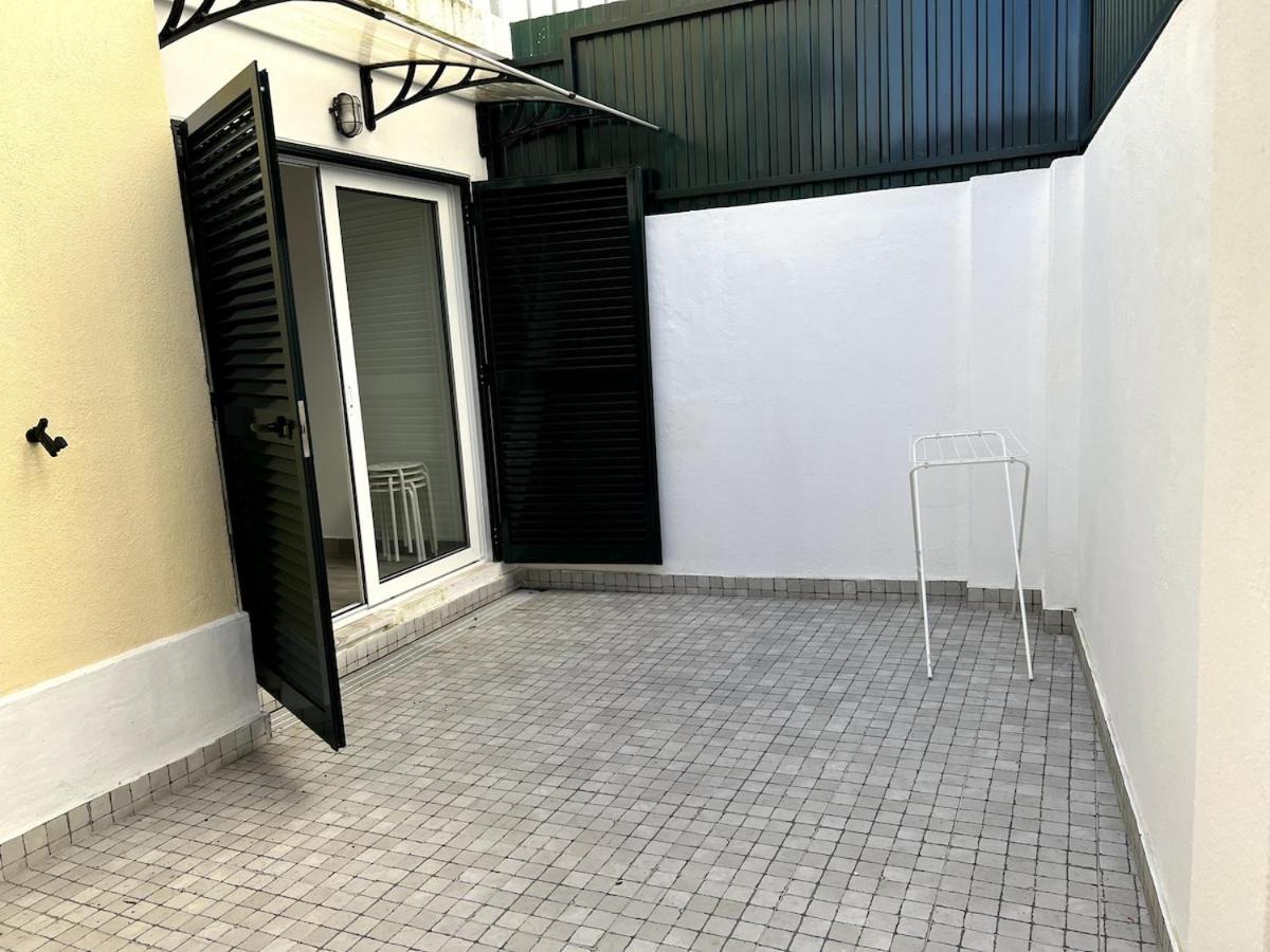 Studios Xl & Xl Plus Costa da Caparica Exterior photo